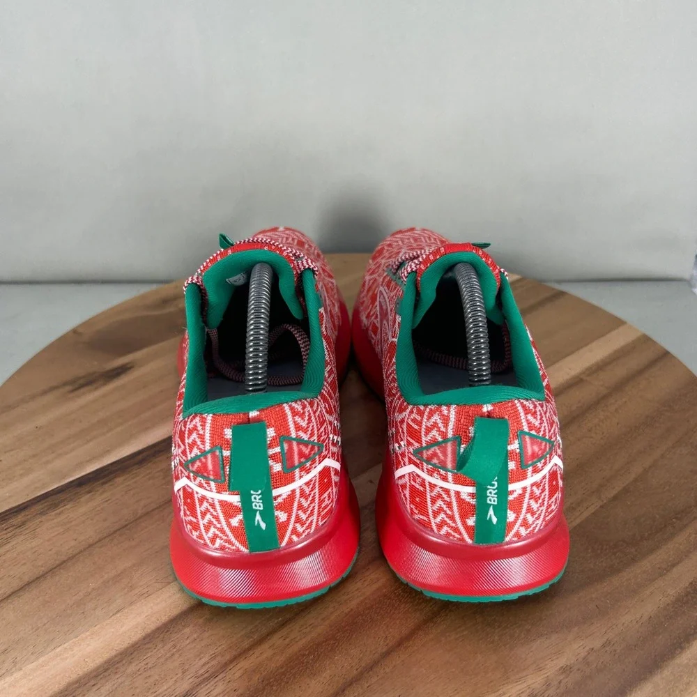 Brooks excellent used